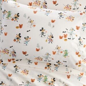 Pottery Barn Kid’s Disney Mickey Halloween Organic Sheet Set Twin NEW